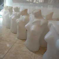 مانکن و لباس