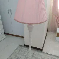 اباژور ایستاده