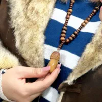 آویزبلوط و دسبند