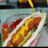 استخدام نیرو خانم کار بلد در فست فودی