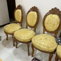 میز نهار خوری با ۱۰ صندلی