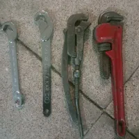 اچار لوله گیر