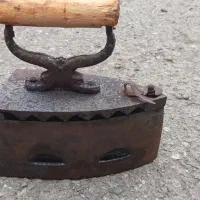 اتو قدیمی عتیقه