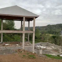 ویلا ۱۰۰ متری با ۲۳۰ متر زمین بصورت نیمه کاره