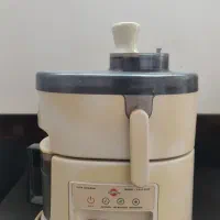 آبمیوه گیر