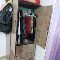 کتابخانه و کمد کاملا سالم