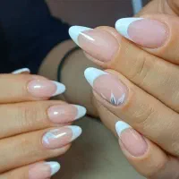 آموزش کاشت ناخن