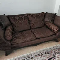مبل راحتی مستحکم و زیبا با عسلی