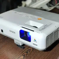 ویدیو پرژکتور