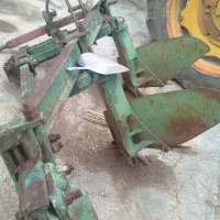 گاو اهن|ابزارآلات|بیستون, |دیوار