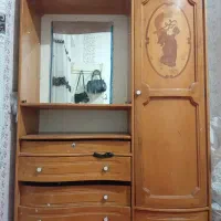 کمد لباس کسی خواست پی وی