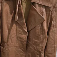 کاپشن چرم کره