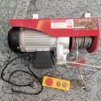 وینچ، بالابر 1 تنی محک در حد نو نو