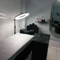 اجاره تخت مژه و فیبروز ابرو فقط ۲۵۰۰
