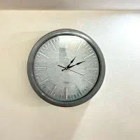 ساعت دیواری ۲عدد