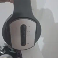 هدفون وهندفری|پخش‌کننده همراه|پرند, فاز ۶|دیوار