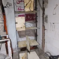 قفس کفتر و پرنده|پرنده|نیشابور, بنیاد شهید|دیوار