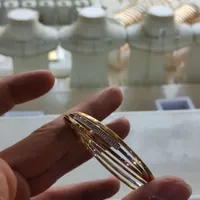 مدل زیاد طلا بدون اجرت ۳ درصد|جواهرات|تهران, خاک سفید|دیوار
