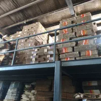 اپراتور تولید و کارگر بسته بندی