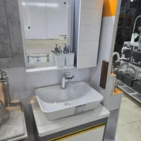 انواع کابین و روشویی به صورت تک و فولست|لوازم سرویس بهداشتی|رشت, باهنر|دیوار