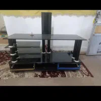 میز تلویزیون شیشه ای