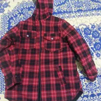 کاپشن نو|لباس|تالش, هشتپر|دیوار