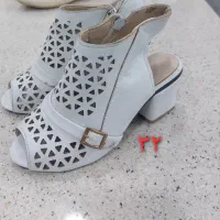 کفش دخترانه در حد نو