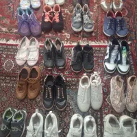 مقداری کفش درحدنو