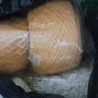 مقداری نخ قالی  کرک و مرینوس