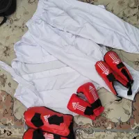 لباس کاراته جنس اعلا سایز ۳ با وسایل پوششی