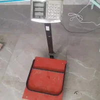 باسکول۳۰۰کیلو میزصندلی اداری وسایل دکور میوه فروشی