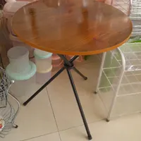 میز چوبی گرد پایه فلزی بادوام