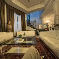 فروش-آپارتمان-همکف-3-خواب-138-متری