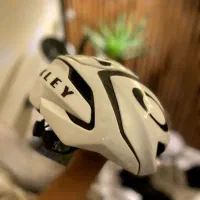 کلاه دوچرخه اسکیت اوکلی ایرو۵ aero 5 اورجینال