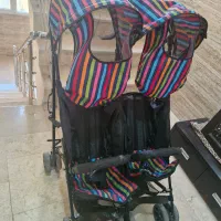 کالسکه دوقلو