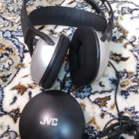 یک جفت هدفون JVC و یک فرستنده استریو FM|پخش‌کننده همراه|تهران, اختیاریه|دیوار