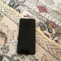 باسلام گوشی پوکوx3 با حافظه 128 ب فروش می‌رسد