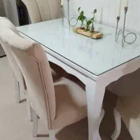 میز غذاخوری