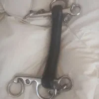 دهنه لاستیکی .پلاستیکی اسب