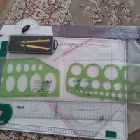 تخته رسم با تمامی لوازم