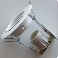 قاب و سرپیچ لامپ توکار