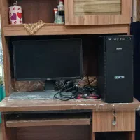 میز مطالعه و کتابخانه