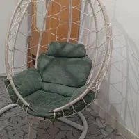 فروشی. صندلی تابی