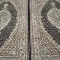 تازه از دارافتاده رنگش سرمه ای نخ عالی برجسته دار|فرش|تبریز, |دیوار