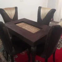 میز ناهار خوری و آینه دلاور فروش میرسد|میز و صندلی غذاخوری|تربتحیدریه, مورشک|دیوار