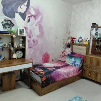 تخت خواب تک نفره همراه دروار و میز مطالعه