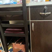 کمد و میز در حد نو