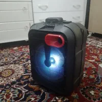 اسپیکر بزرگ وقوی