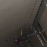 راپل کار در ارتفاع شستشوی نما پیچ و رولپلاک|خدمات پیشه و مهارت|تهران, گاندی|دیوار