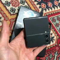 z flip 4 معاوضه با آیفون iphone|موبایل|تهران, سعادت‌آباد|دیوار